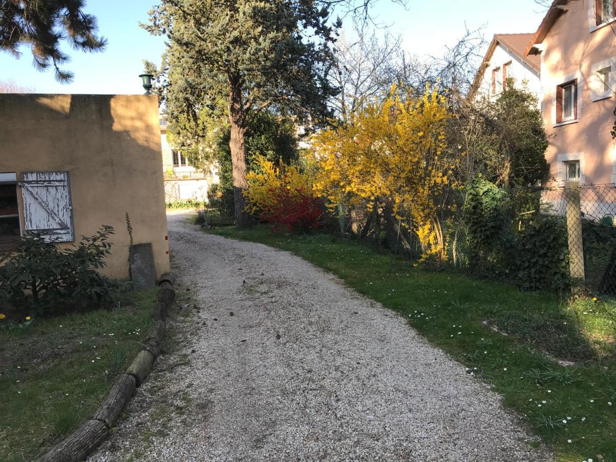 Studio Fond De Jardin Palaiseau Bagian luar foto