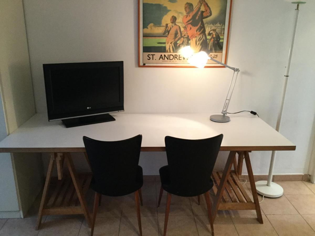 Studio Fond De Jardin Palaiseau Bagian luar foto