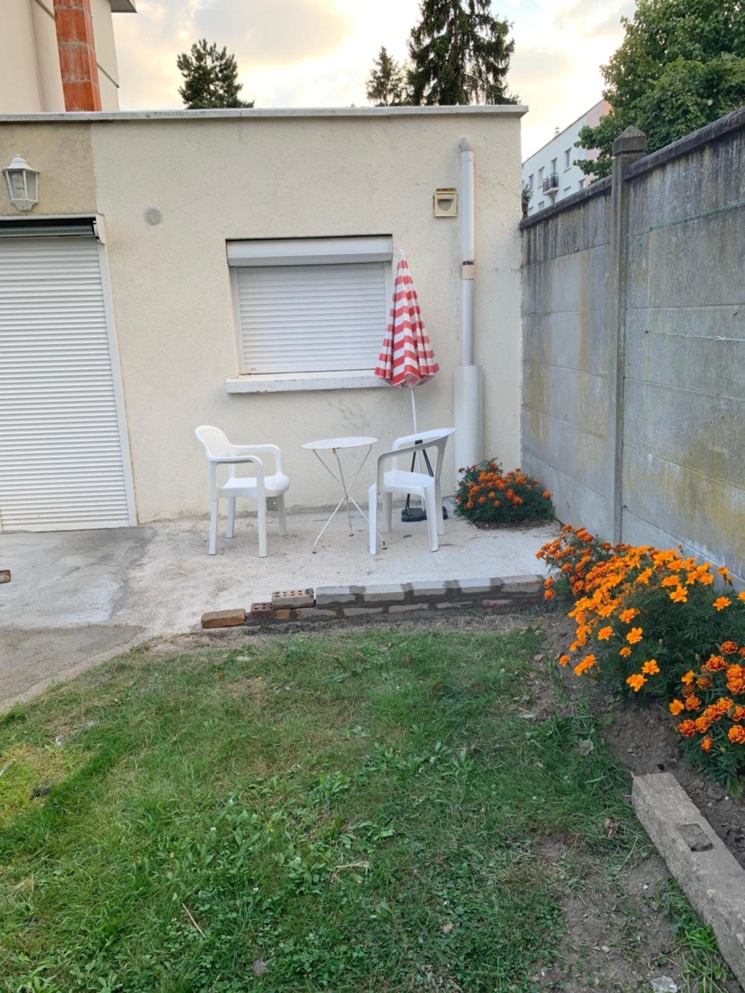 Studio Fond De Jardin Palaiseau Bagian luar foto